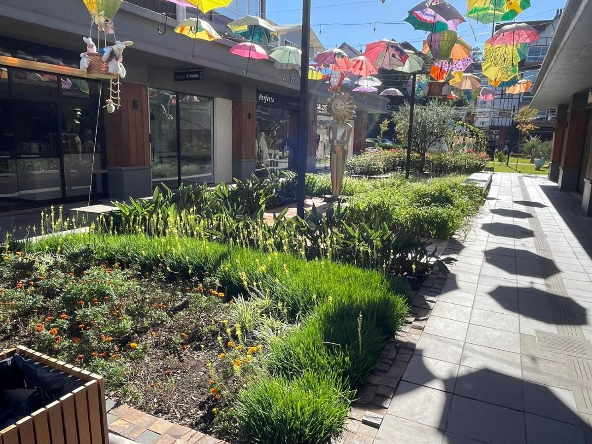 Loft Novo Aconchegante A 500M Da Rua Coberta Apartment Gramado Bagian luar foto